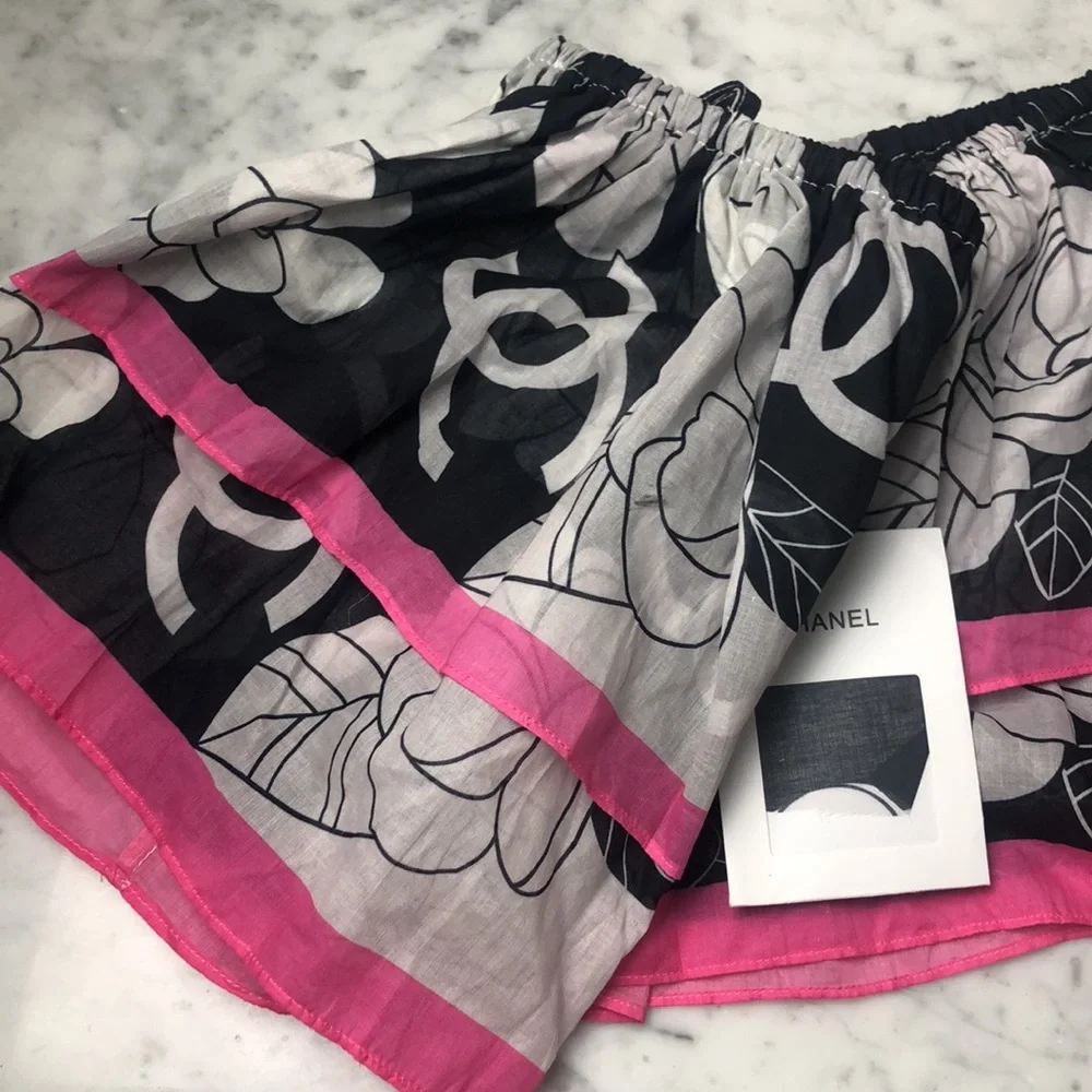 CHANEL Floral Off-Shoulder Crop Top cotton Size 38 - Picture 13 of 16